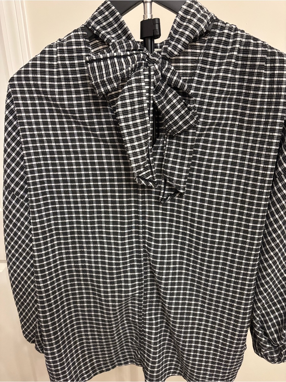 Max Studio Black & White Plaid Tie-Neck Women’s Blouse